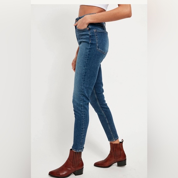 Free People Distressed Montana Skinny Jeans in Lake Blue- Women’s Size 26 - Picture 4 of 12